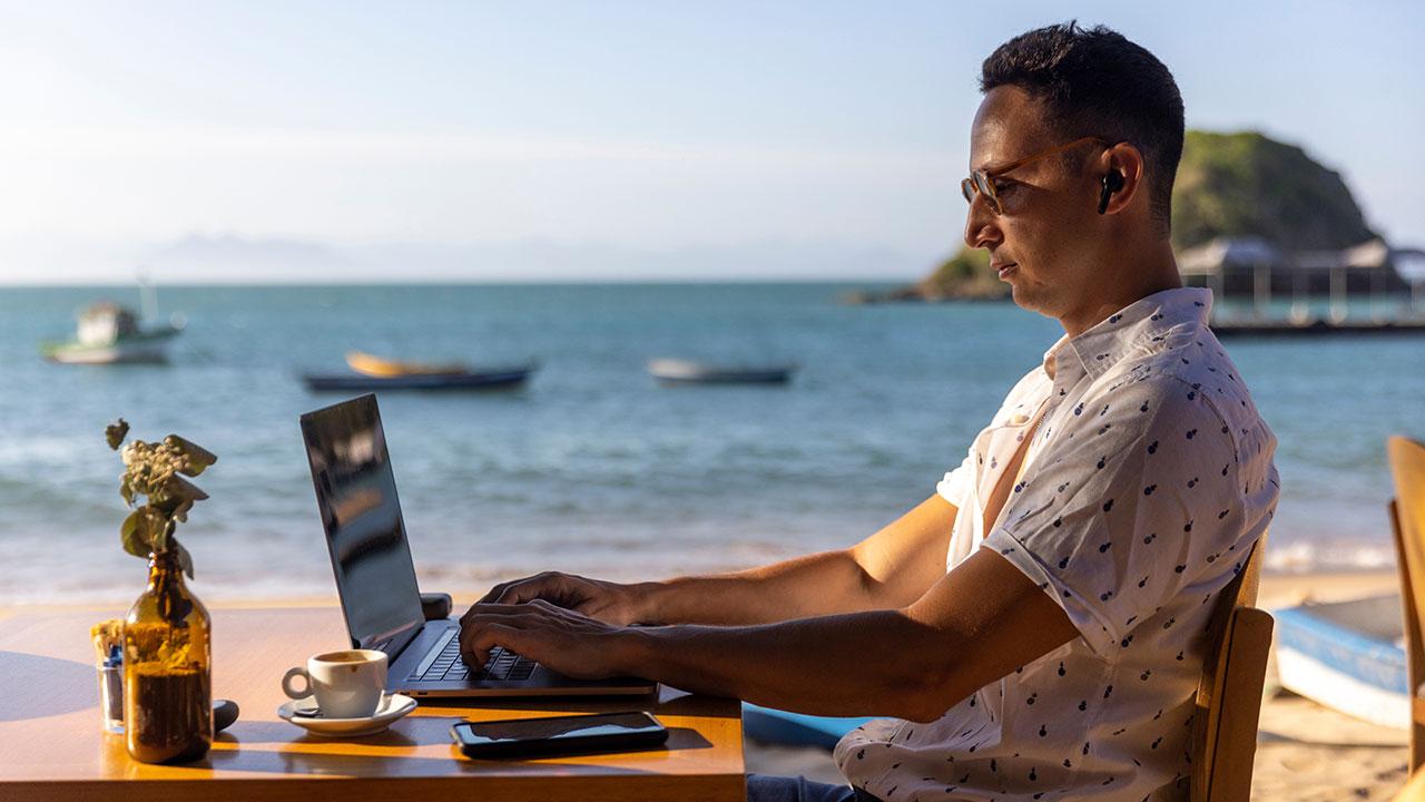 Beyond Borders: Navigating the Digital Nomad Journey