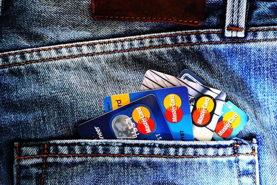 Understanding the Benefits and Risks of Multiple Credit Cards