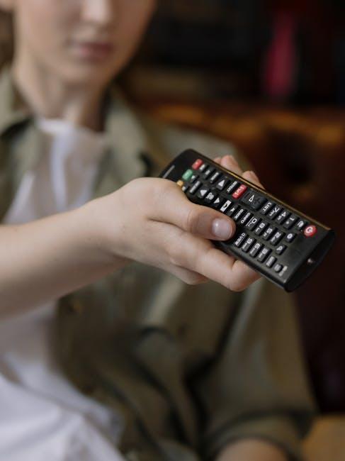Understanding the Essentials: Navigating the Apple TV Remote Interface