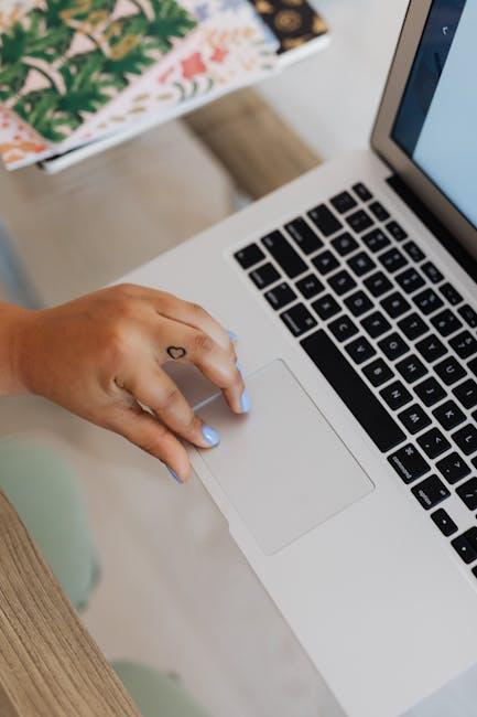 Unlocking the Power of Multitouch: Essential Trackpad Gestures for Every User